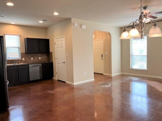 Photo - 4505 Senda Ln