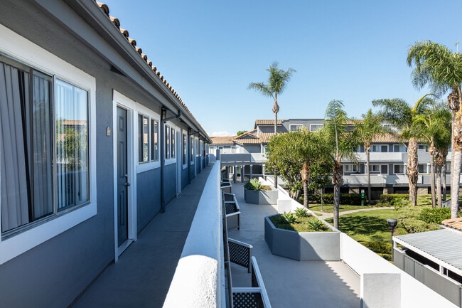 Emerald Ridge Apartments
