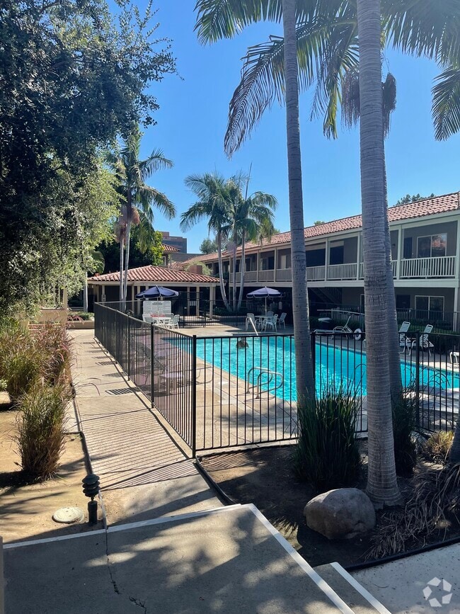 Building Photo - 555 S La Veta Park Cir Unit 138 Rental