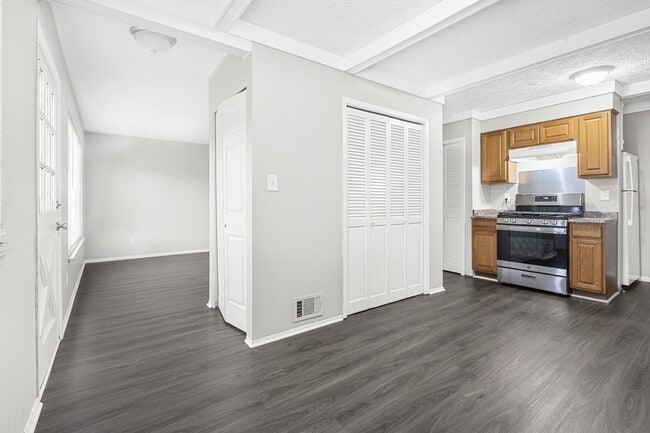 Photo - 34000 Fernwood St