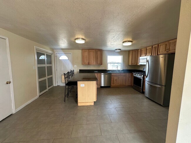 Photo - 10725 Santa Fe Rd