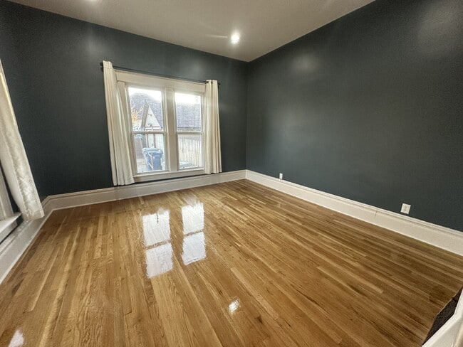 Photo - "Charming 3-Bed Oasis with Granite Touches & Cozy Fireplace in Nampa!"