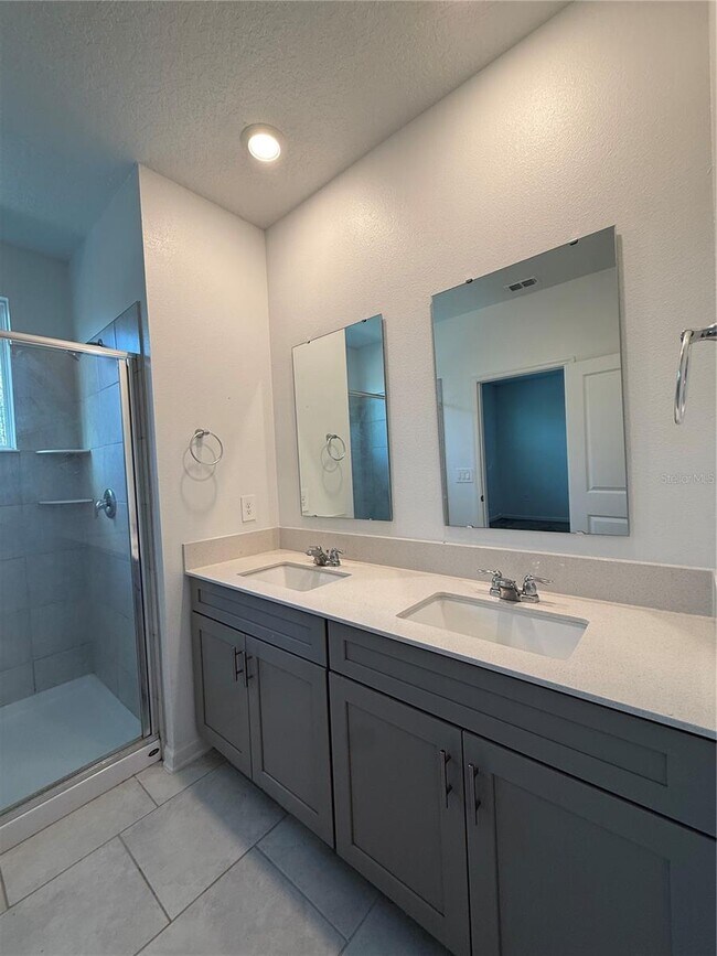 Photo - 7705 Stone Crk Trl