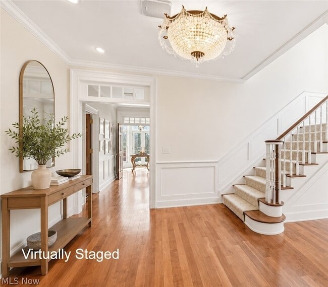 809 Village Trail