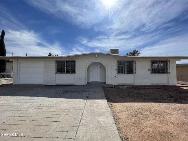 Photo - 312 Graphite Dr