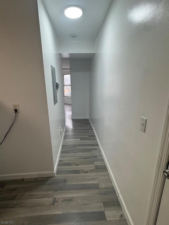 Photo - 119 W Broadway