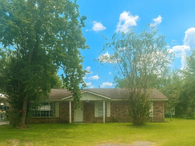 Building Photo - 622 Coolidge St