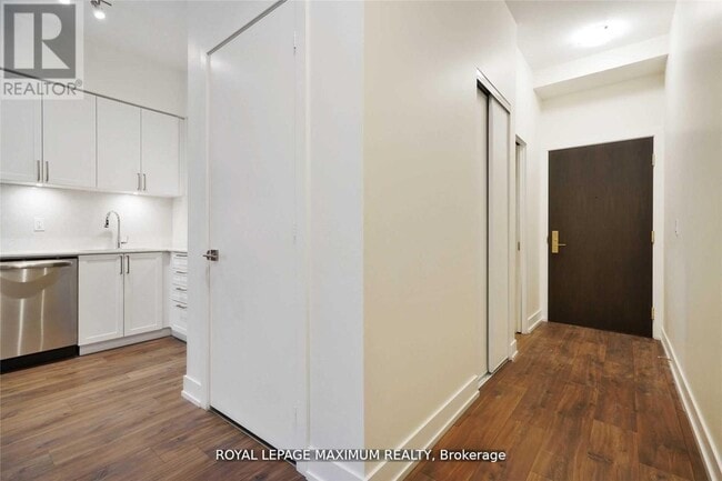 Photo - 278 Buchanan Dr Unit 122E