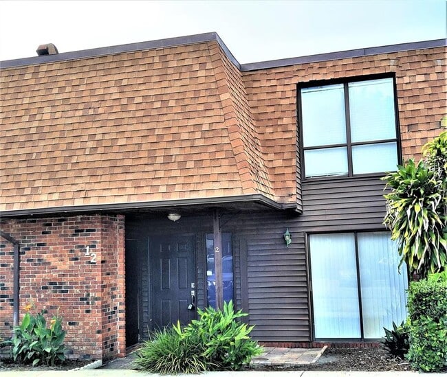 Building Photo - 1836 N Crystal Lake Dr Rental