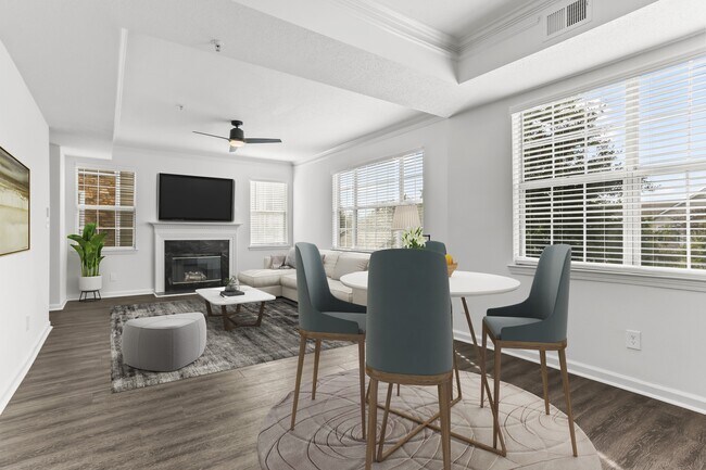 Photo - Clover Apartments