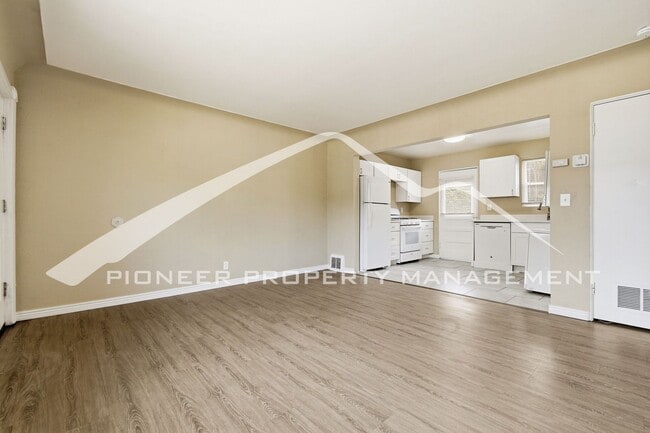 Photo - Charming Duplex with Washer/Dryer and Garage