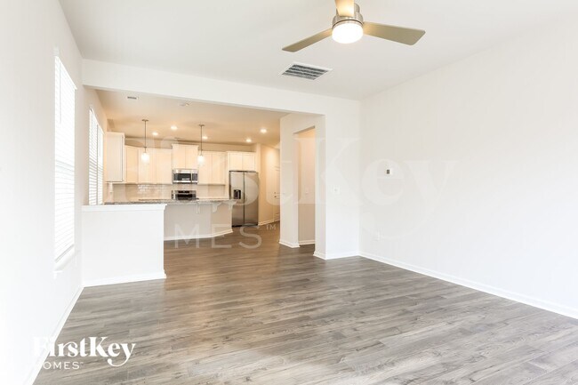 Photo - 709 Ridgemoor Trl