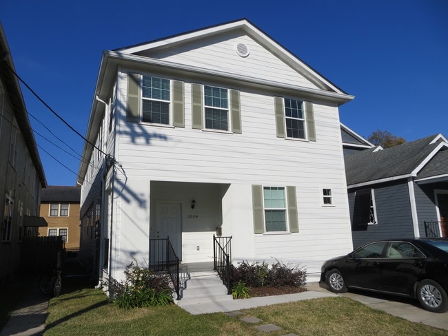 Photo - 5529 Willow St Unit #B