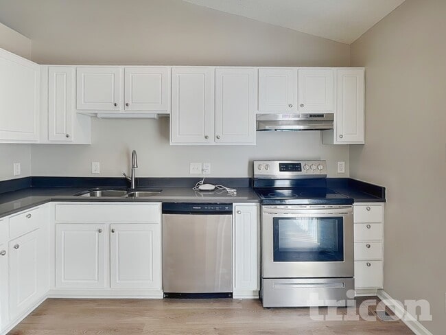 Photo - 1203 Delham Rd