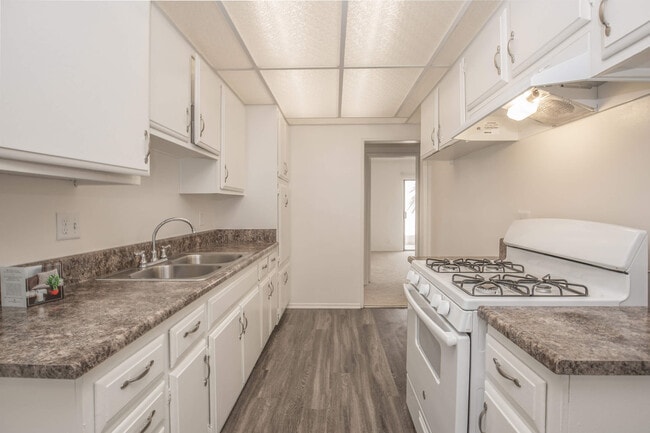 Photo - Castilian and Cordova Apartment Homes