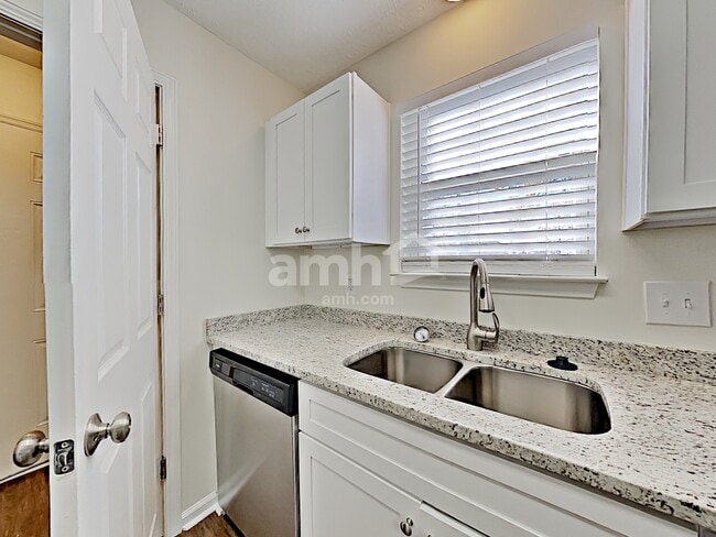 Photo - 1624 Jo Ann Dr