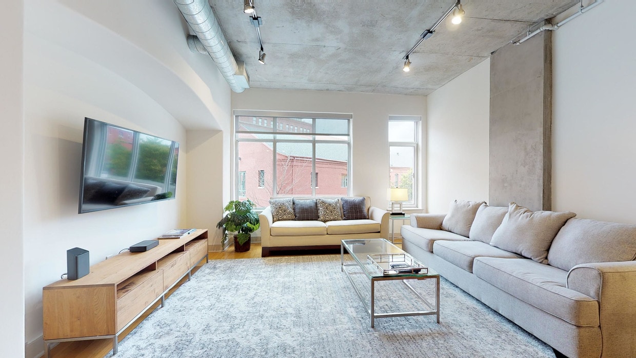 Photo - The Crescent at Fells Point Apartments