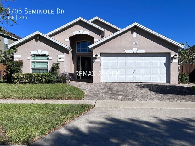 Building Photo - 3705 Seminole Dr