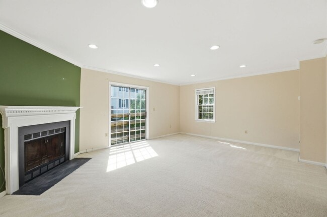 Photo - 6012 Crown Royal Cir