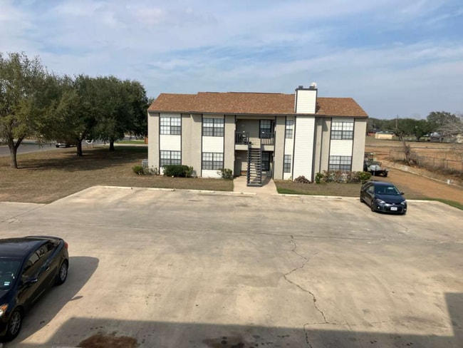 Photo - 119 Circle Ct Unit 114