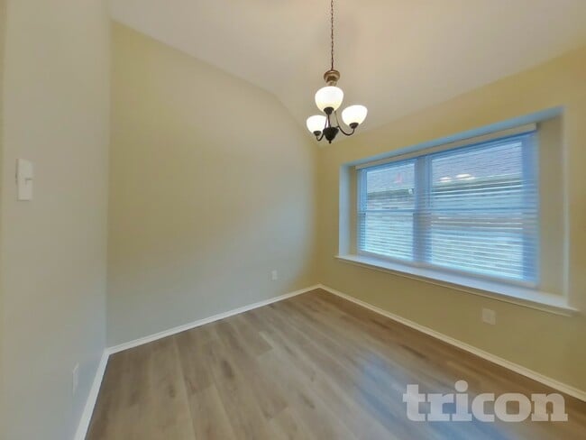 Photo - 112 Clover Leaf Ln
