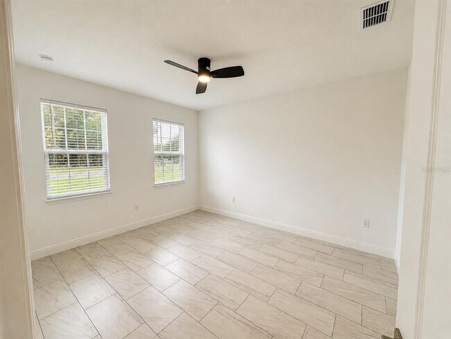 Photo - 2741 W Rutland Dr