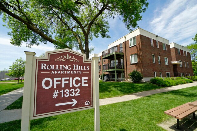 Rolling Hills Apartments