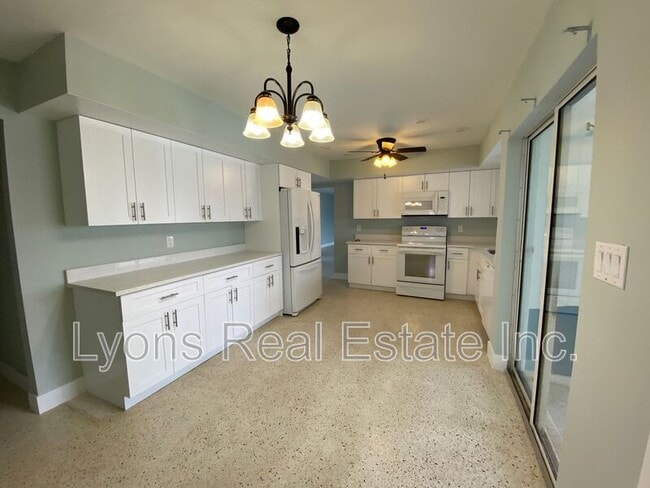 Photo - 174 Gulfview Rd