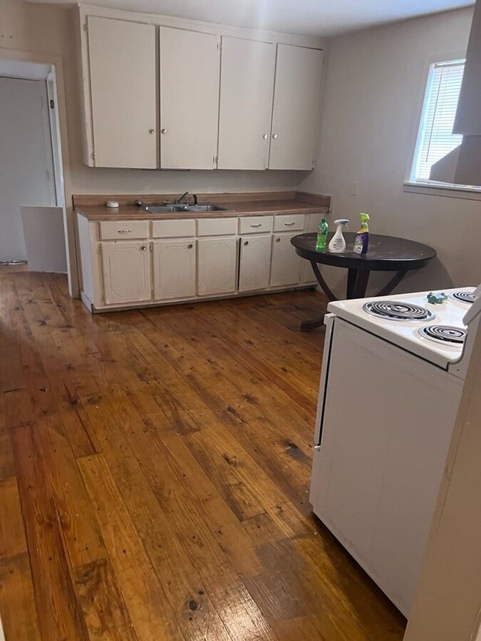 Photo - $275 Weekly Paid Rent - All utilities included Unit 1323 hankins st