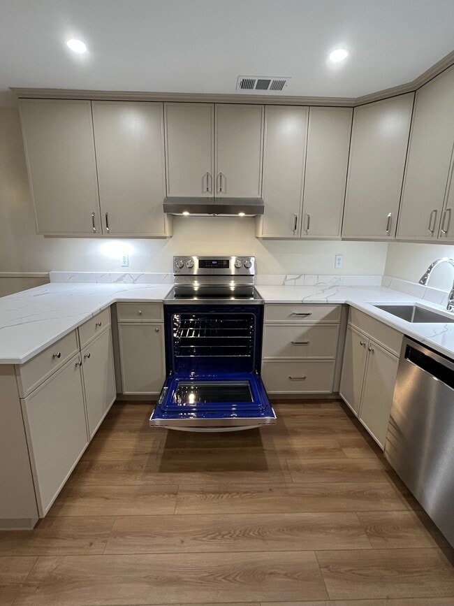 Photo - 10702 Kings Riding Way Unit T