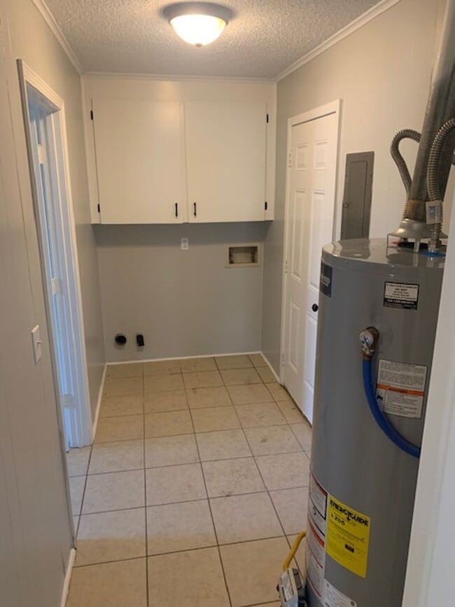 Photo - Renovated 3 Bedroom 1 Bath Home for Rent!