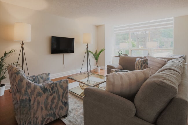 Photo - 8 Sampson Mews Unit FL1-ID1034614P