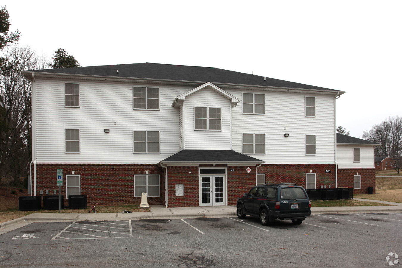 Photo - Abbey Court Apartments