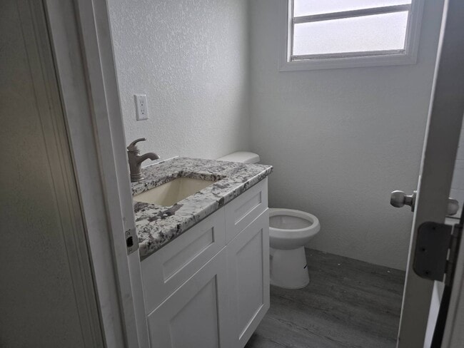 Photo - 933 Chandrika Pl