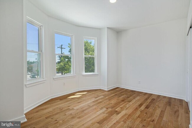 Photo - 5932 Ridge Ave