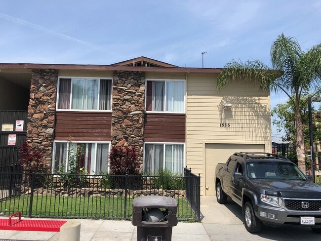 Photo - 1585 Pacific Ave Unidad 2