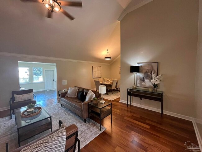 6436 Garden Dr