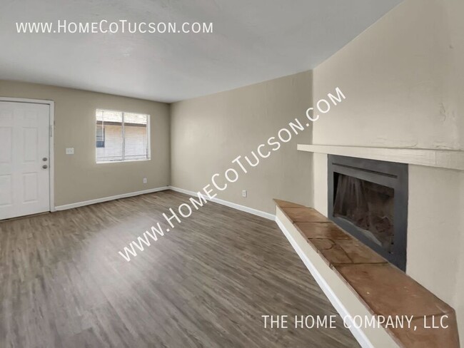 Photo - 207 W Lee St House