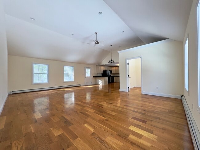 Photo - 16 Critchett Rd