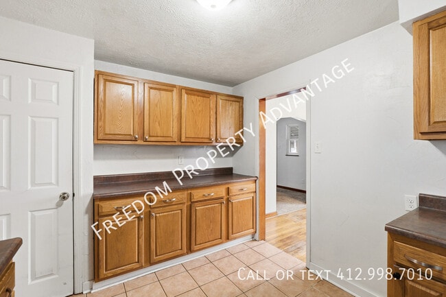 Photo - 2238 Lutz St