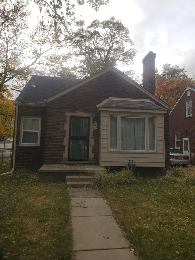Photo - 8059 Middlepointe St