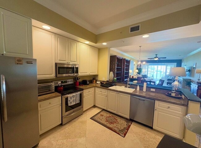 Photo - 14 Harbour Isle Dr W Unit 106