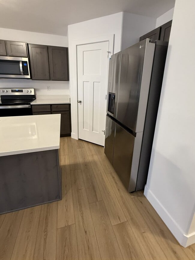 Photo - Spacious 3-Bedroom Upper-Level Home in Gra...