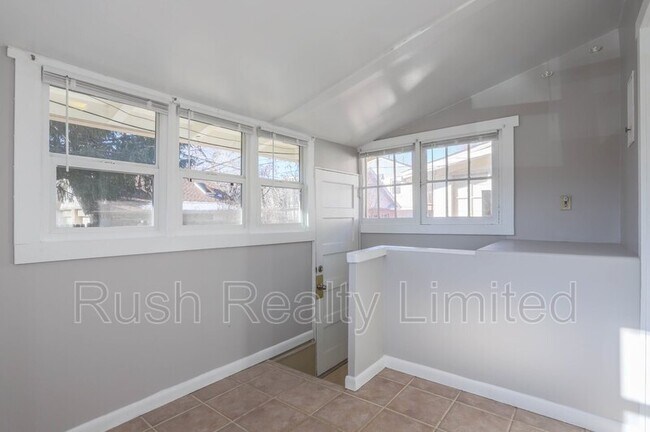 Photo - 397 S Logan St