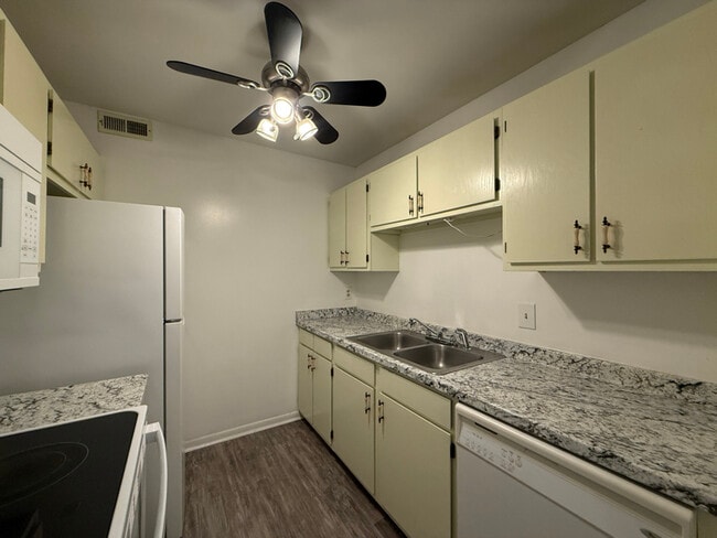 Photo - 514 N Petway St Unit 308