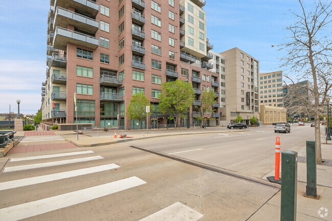 Building Photo - $1,850, 1 bed, 1.5 bath located in Denver ... Unit #202 Rental