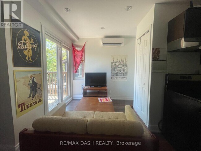 Photo - 141 Admiral Rd Unité 202