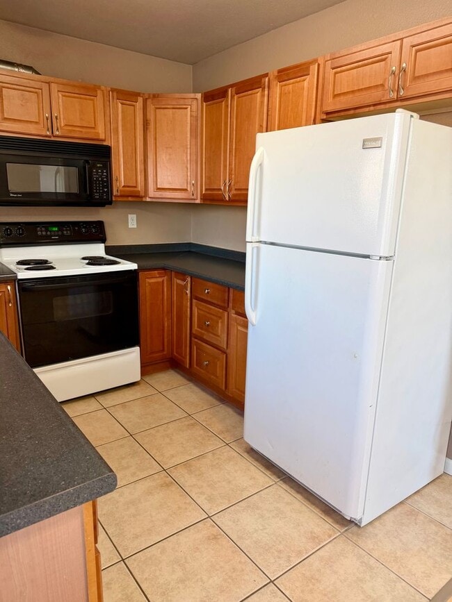 Photo - 1250 Balfour Dr Unit 4