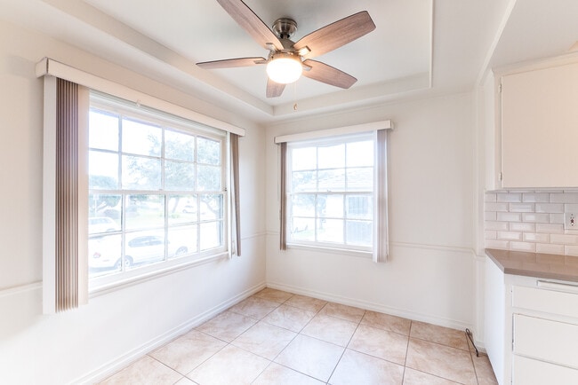 Photo - 5955 La Tijera Blvd