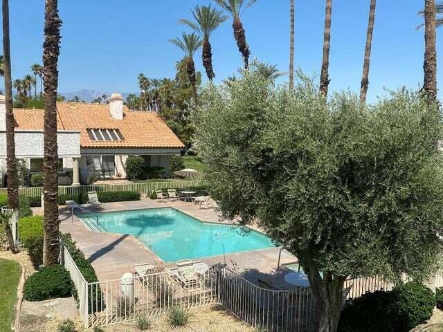 Photo - 432 Desert Falls Dr N